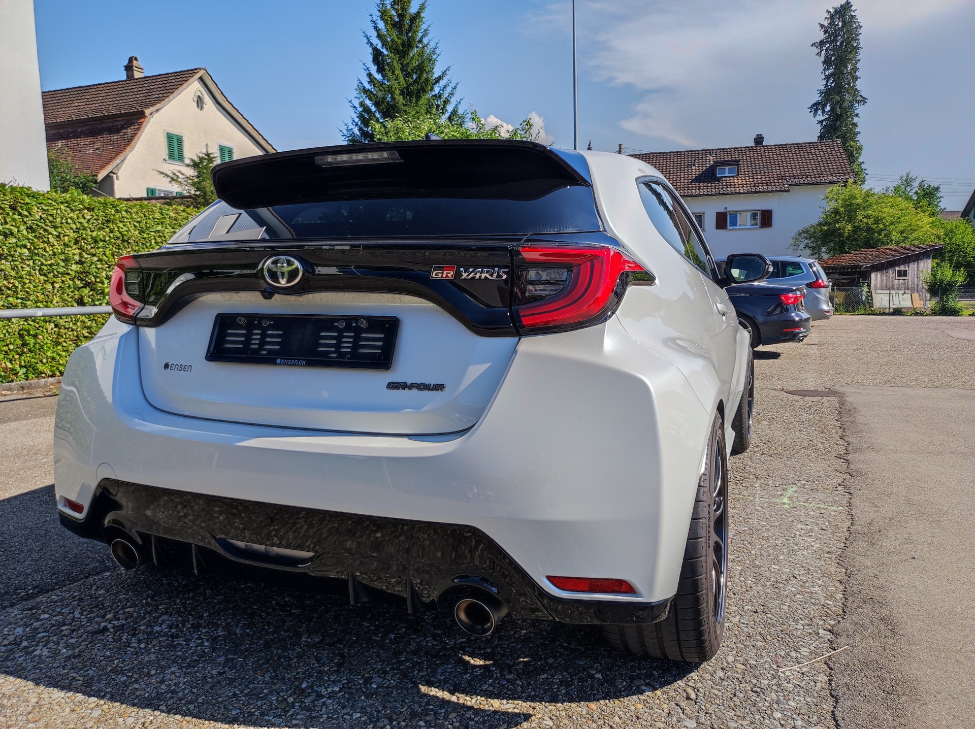 TOYOTA GR Yaris 1.6 Turbo Sport 4x4-image-2