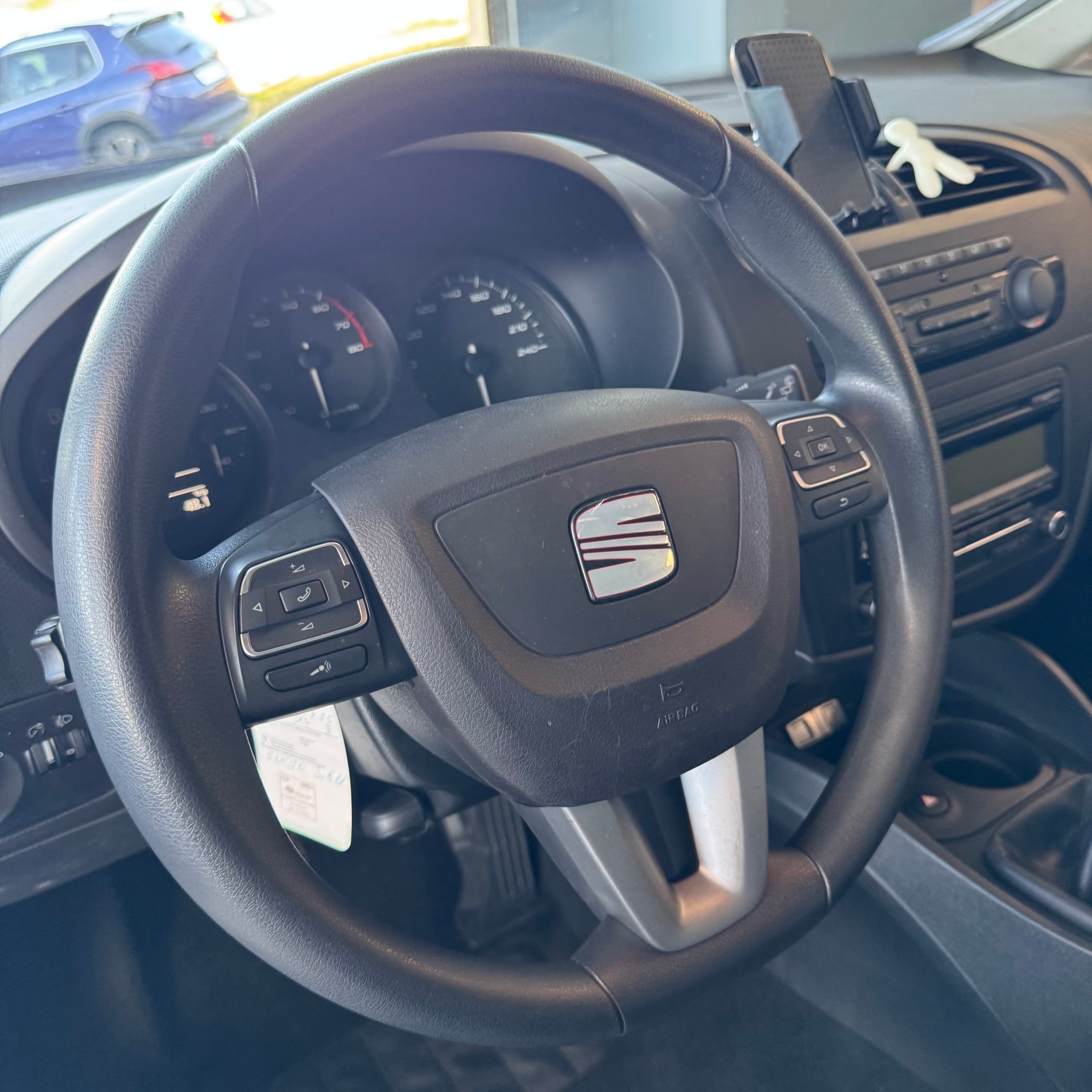 SEAT Leon 1.4 TSI Reference-image-15