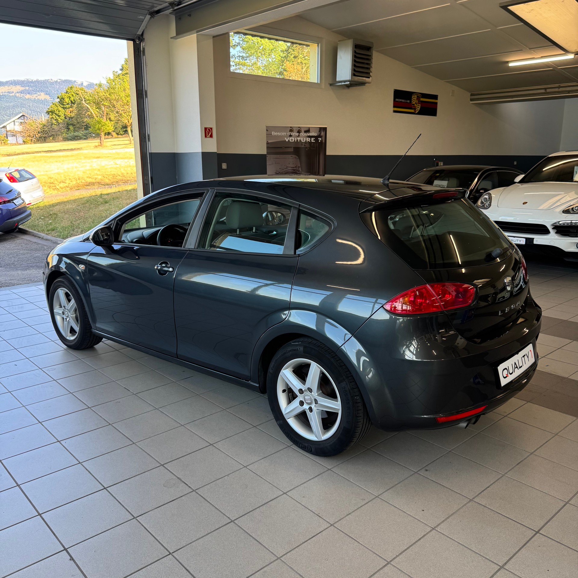 SEAT Leon 1.4 TSI Reference-image-3