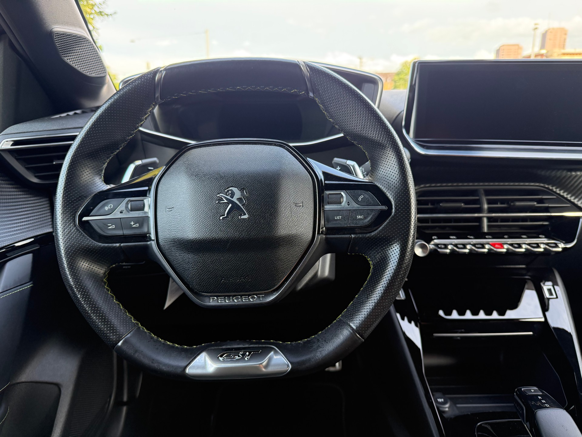 PEUGEOT 208 1.2 PureTech GT Line EAT8-image-10