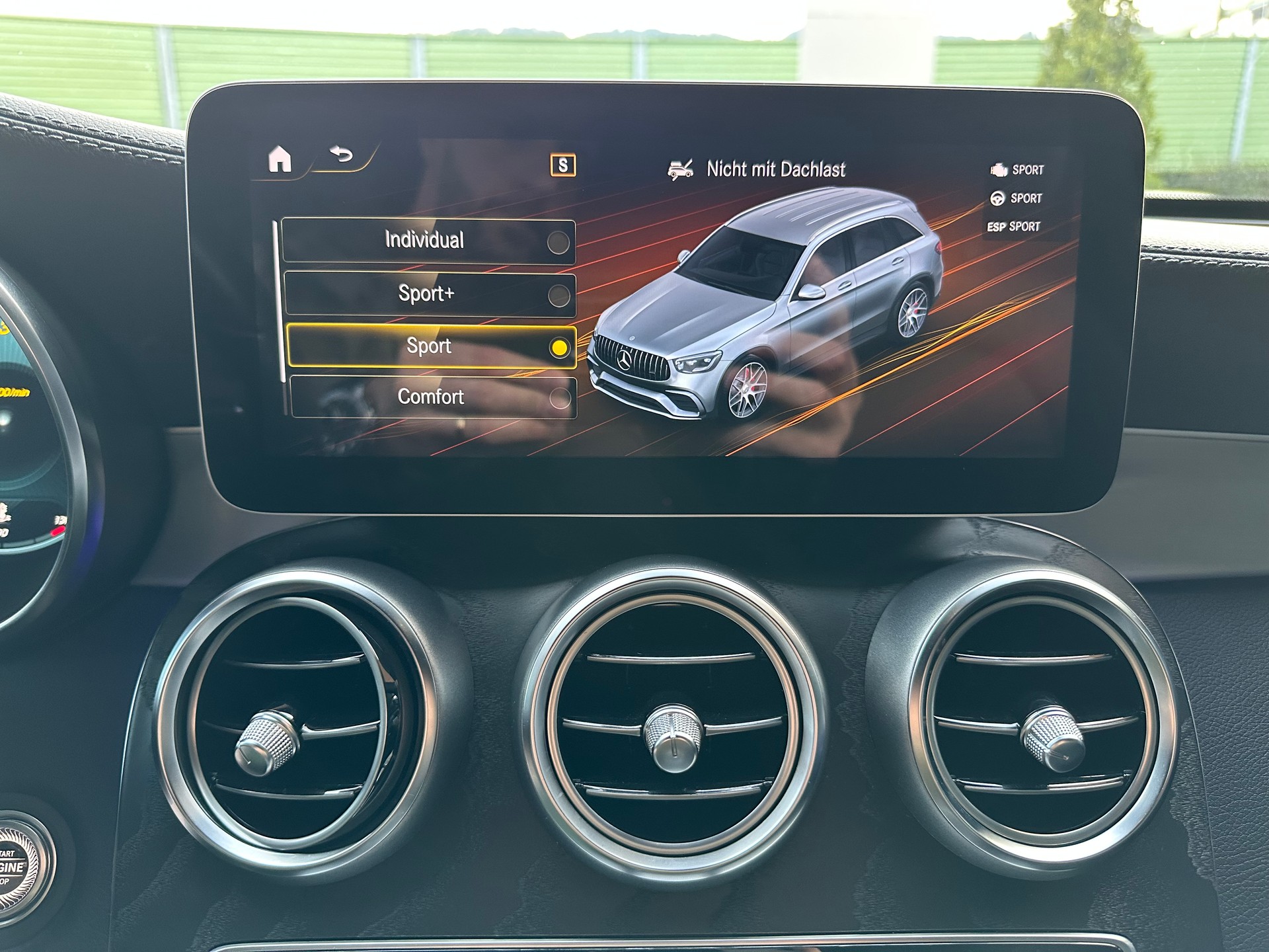 MERCEDES-BENZ GLC 220 d AMG Line 4 Matic-image-13