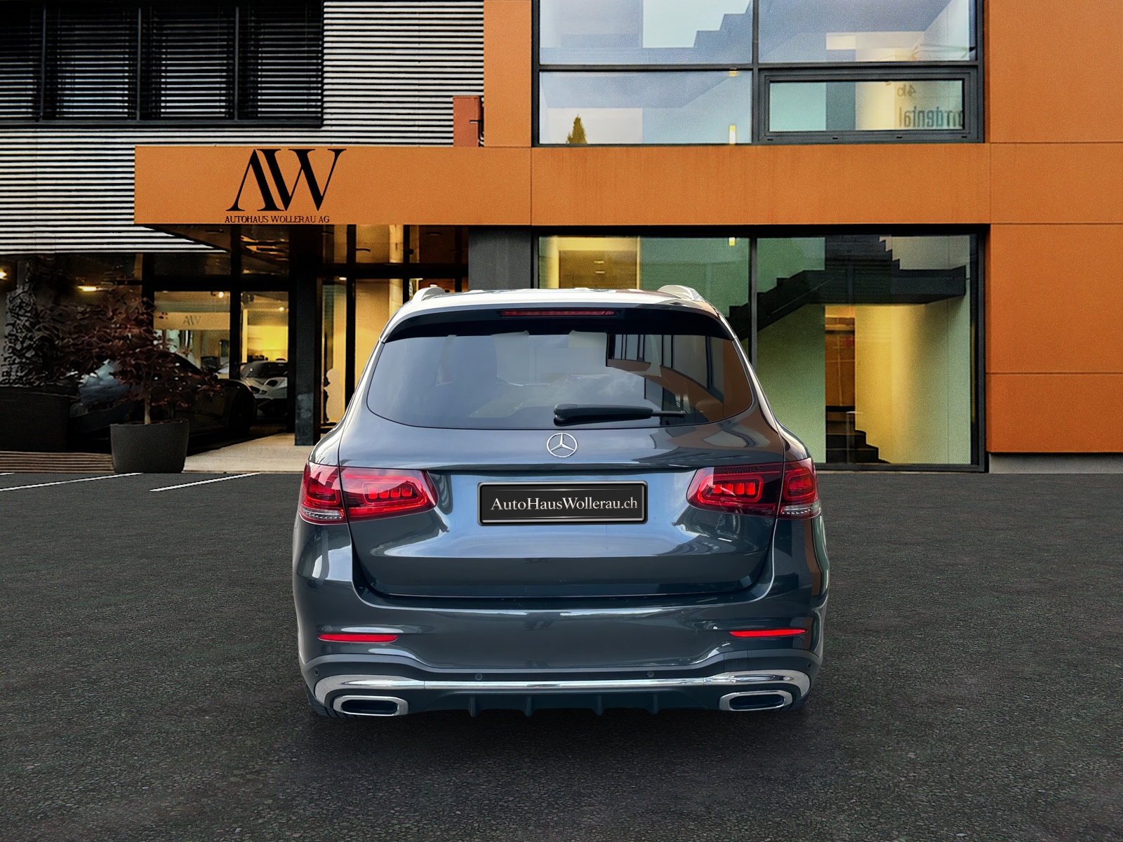 MERCEDES-BENZ GLC 220 d AMG Line 4 Matic-showroom-element-3