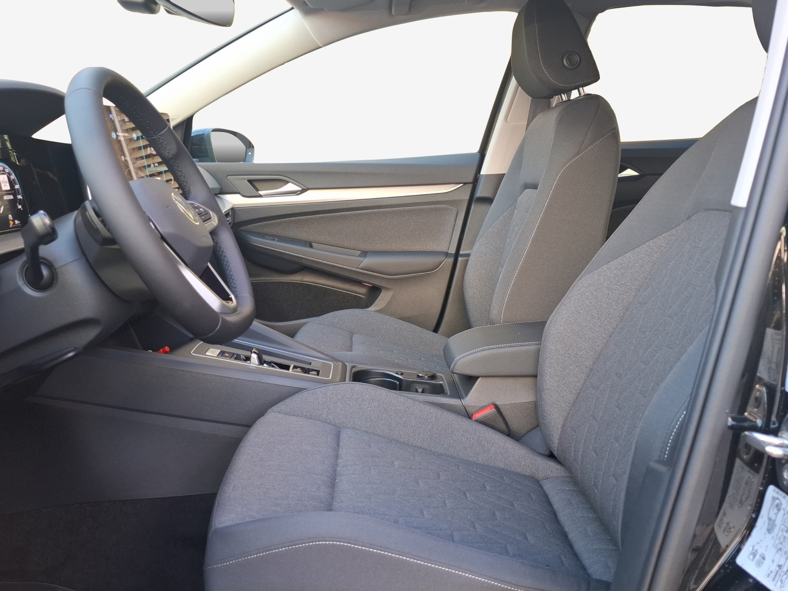 VW Golf 1.5 e TSI mHEV United DSG-image-7
