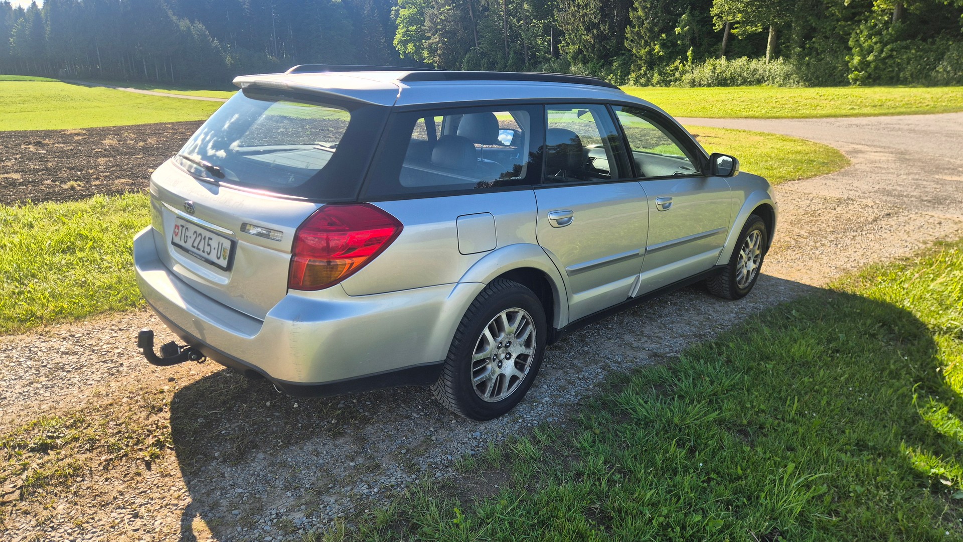 SUBARU Outback 2.5i AWD Comfort De Luxe Automatic-image-2