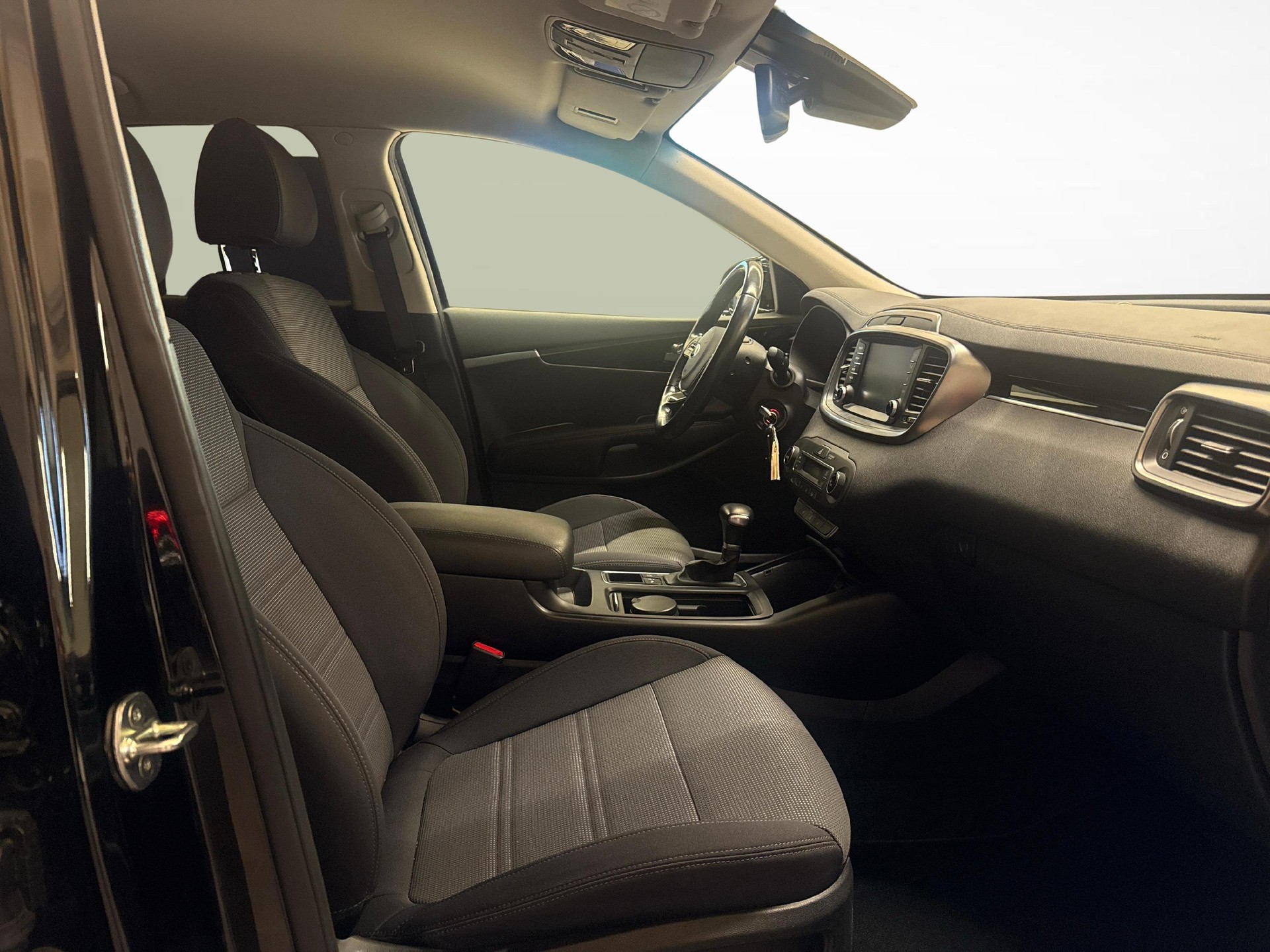KIA Sorento 2.2 CRDi Trend Active AWD 7 Posti! + Ruote invernali incluse-image-8