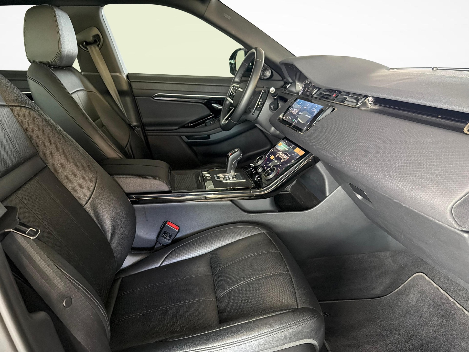 LAND ROVER Range Rover Evoque 1.5 T 300e R-Dynamic S Plug In Hybrid-image-9