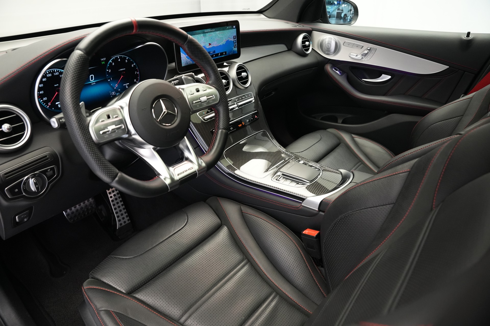 MERCEDES-BENZ GLC Coupé 43 AMG 4Matic 9G-Tronic *CH-Fahrzeug* *Burmester* *HuD* *Pano*-image-11