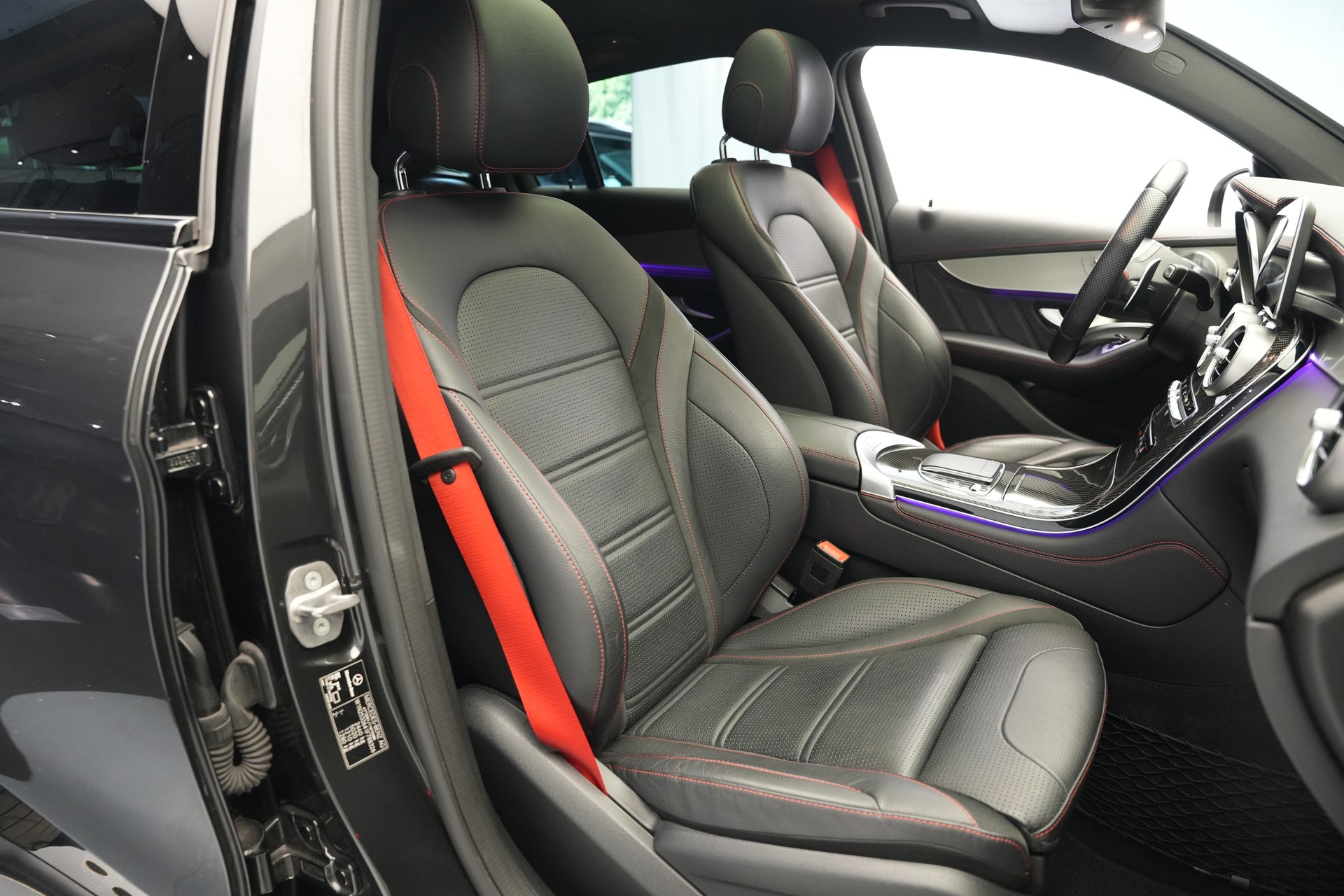 MERCEDES-BENZ GLC Coupé 43 AMG 4Matic 9G-Tronic *CH-Fahrzeug* *Burmester* *HuD* *Pano*-image-17