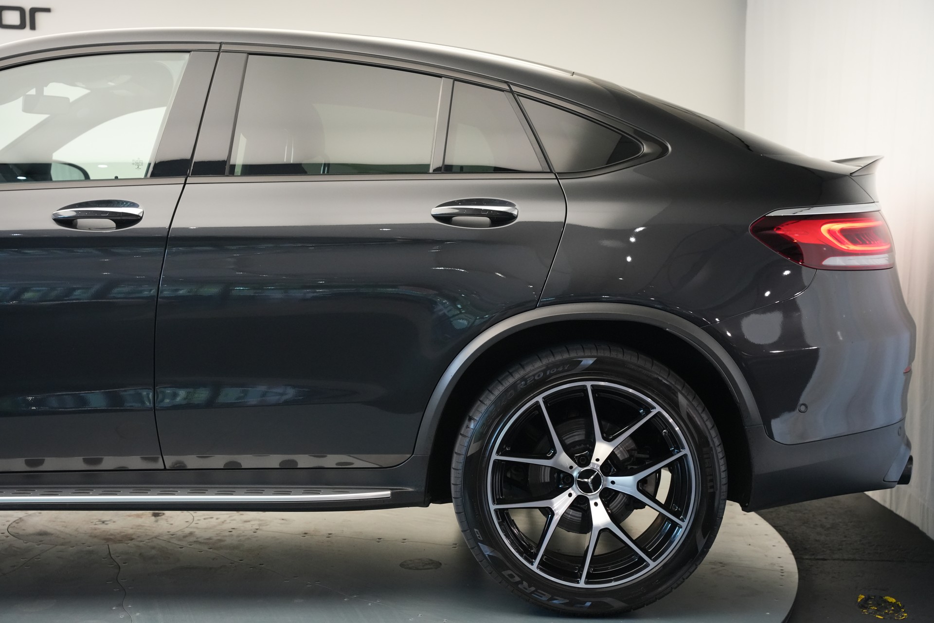 MERCEDES-BENZ GLC Coupé 43 AMG 4Matic 9G-Tronic *CH-Fahrzeug* *Burmester* *HuD* *Pano*-image-41