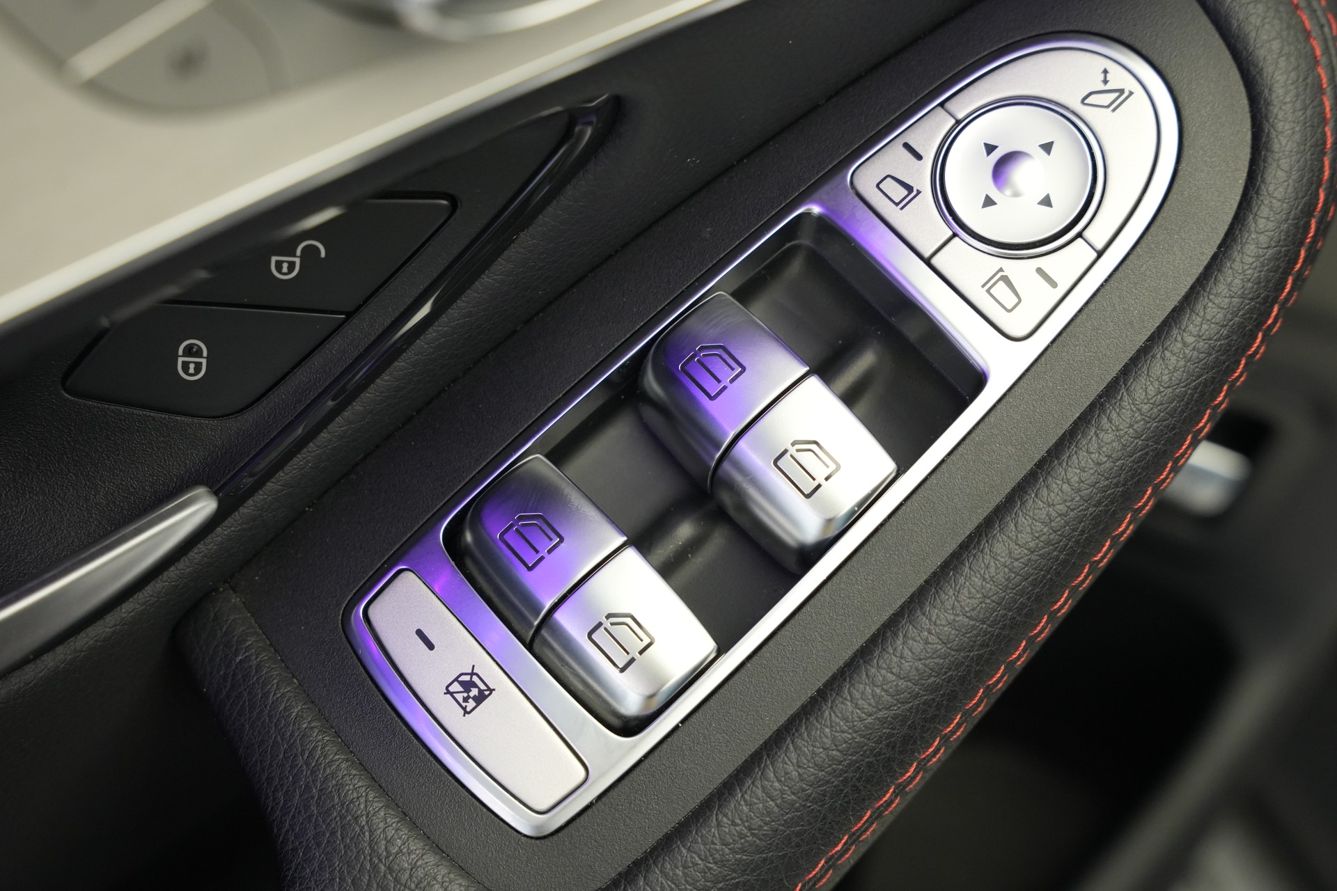 MERCEDES-BENZ GLC Coupé 43 AMG 4Matic 9G-Tronic *CH-Fahrzeug* *Burmester* *HuD* *Pano*-image-19