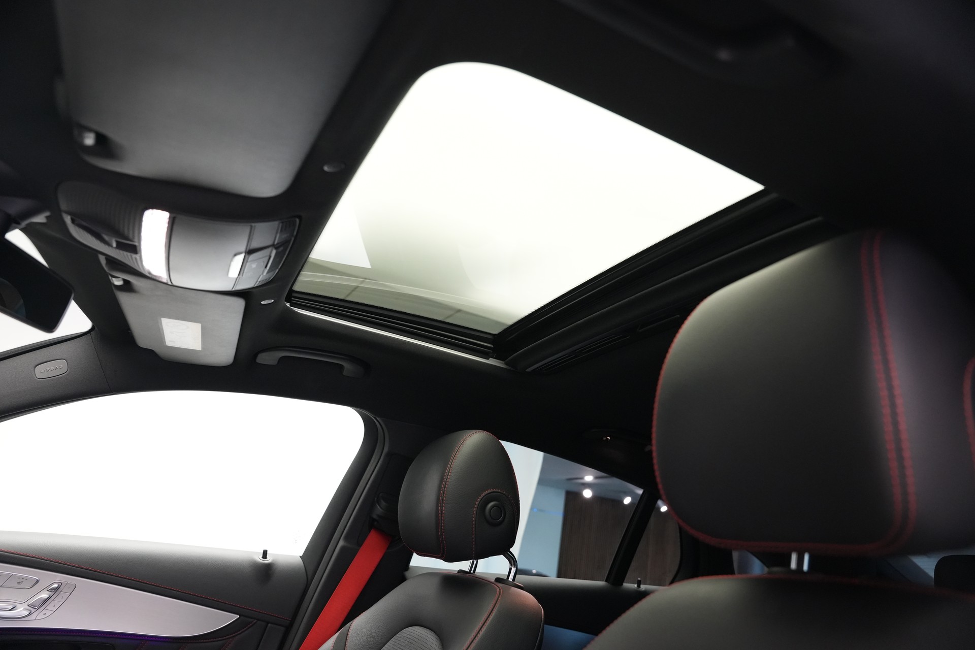 MERCEDES-BENZ GLC Coupé 43 AMG 4Matic 9G-Tronic *CH-Fahrzeug* *Burmester* *HuD* *Pano*-image-14