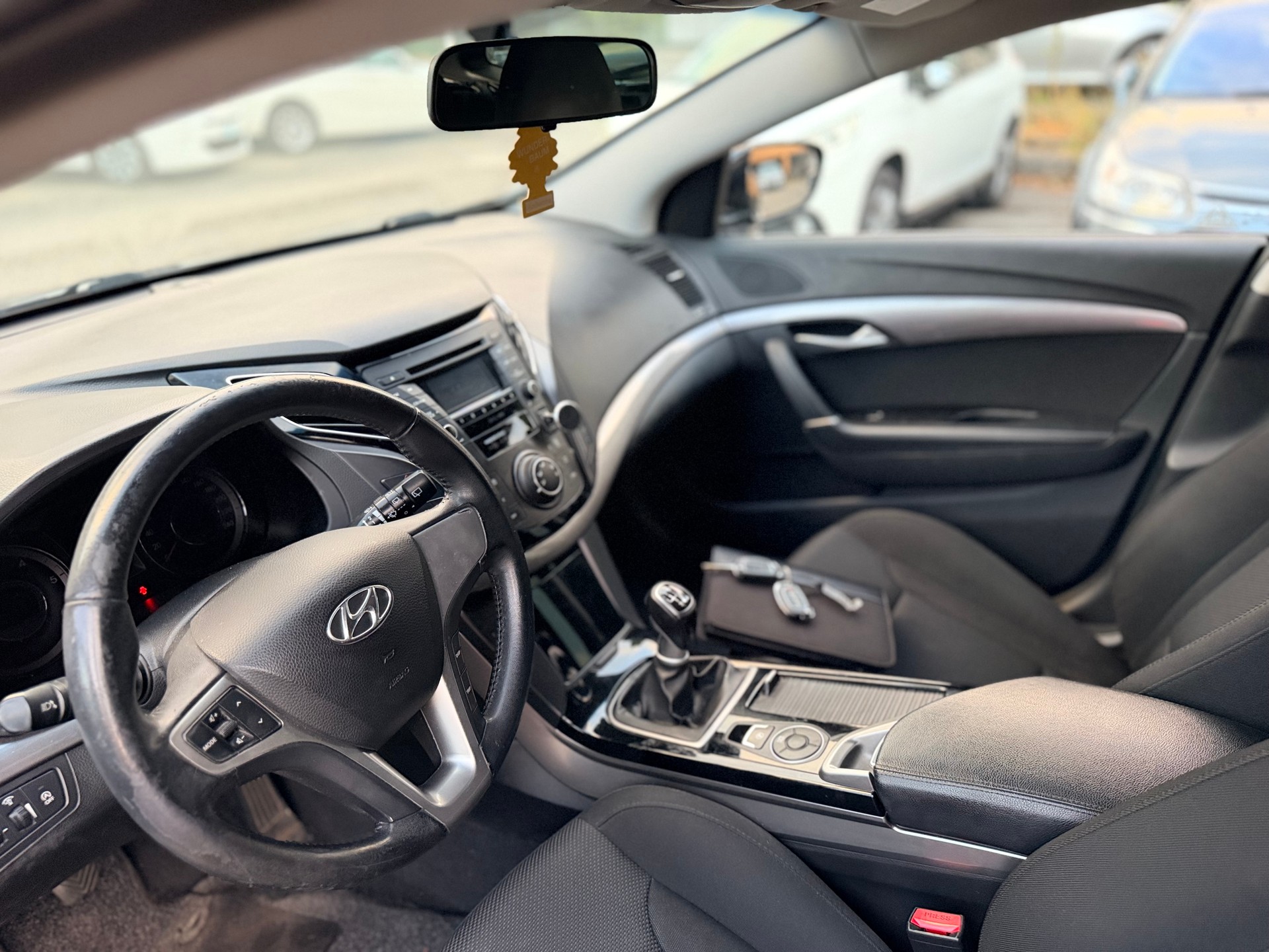 HYUNDAI i40 Wagon 1.7 CRDI ISG Comfort-image-15