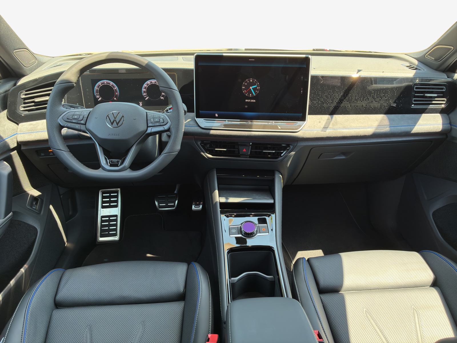 VW Tiguan 2.0 TSI DSG R-Line Plus 4Motion-image-8