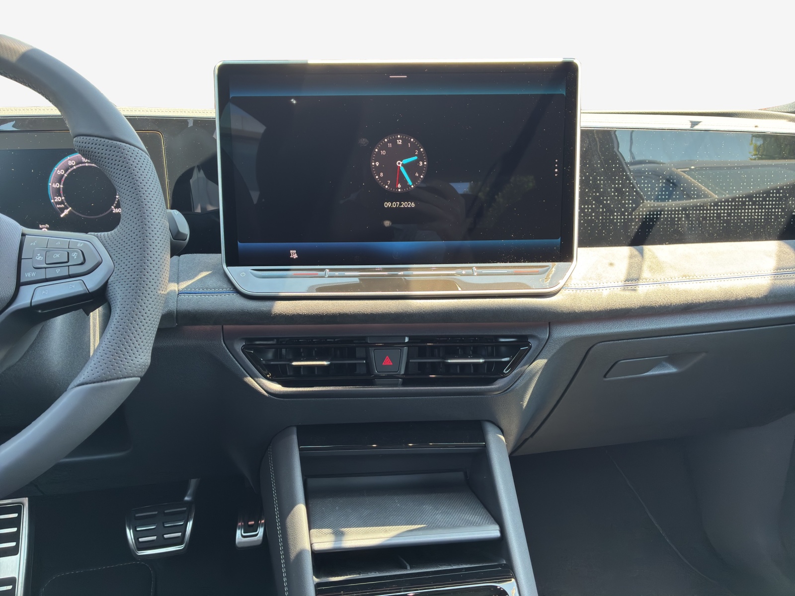 VW Tiguan 2.0 TSI DSG R-Line Plus 4Motion-image-10