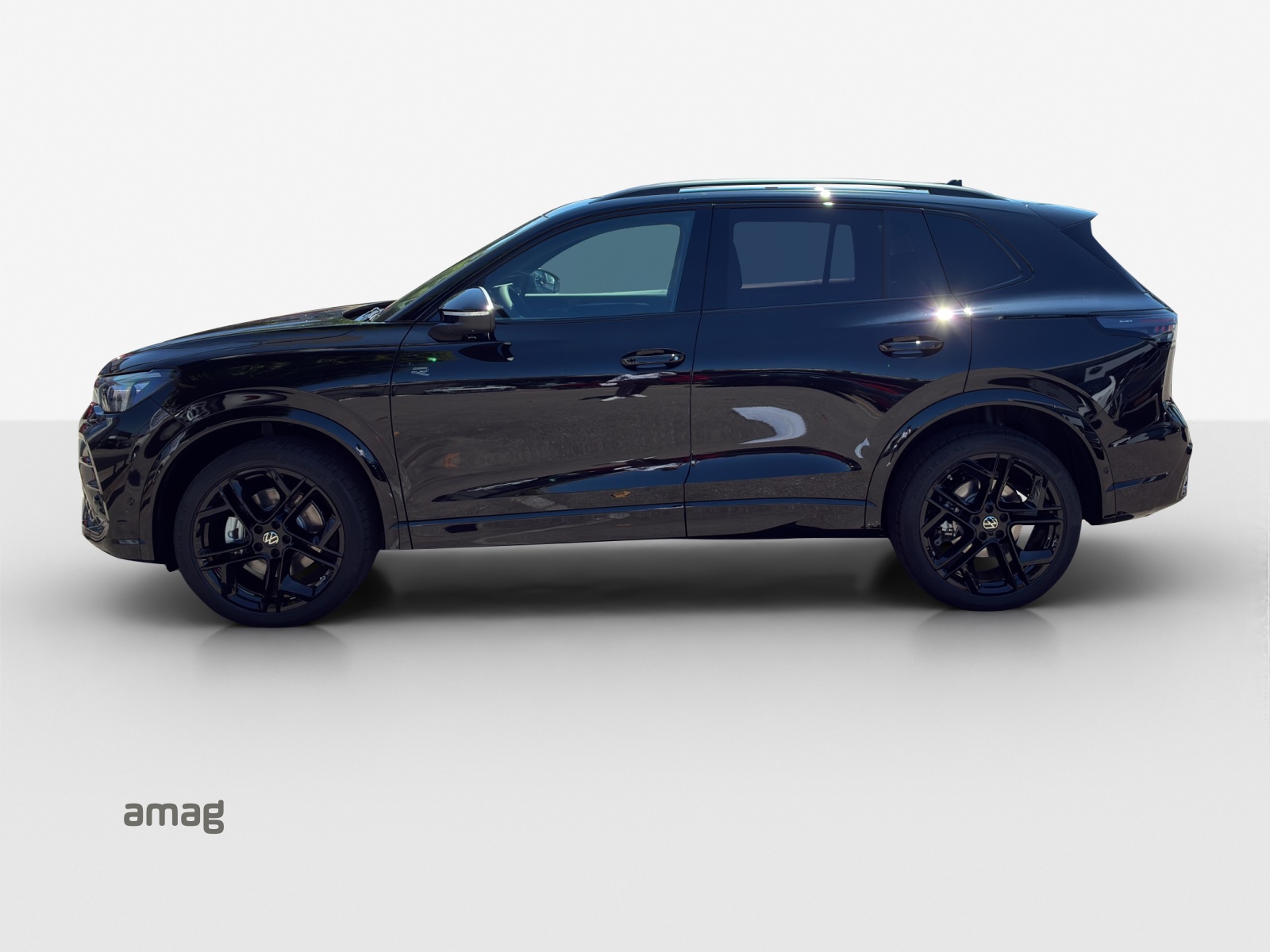 VW Tiguan 2.0 TSI DSG R-Line Plus 4Motion-image-1