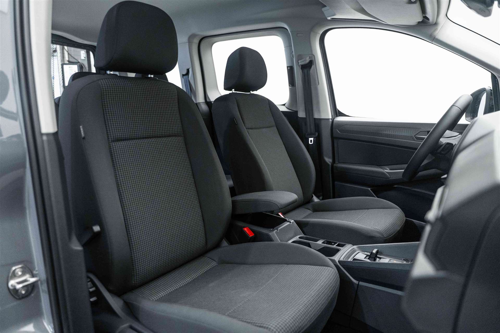 VW Caddy 2.0 TDi Origin DSG-Automat-image-11