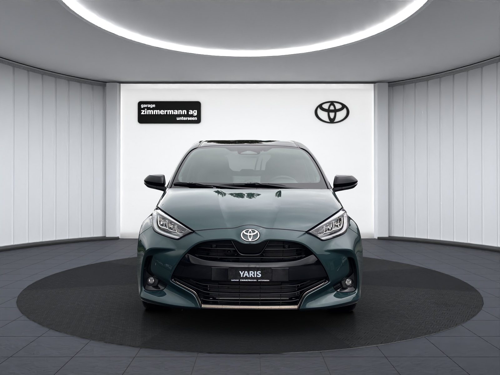 TOYOTA Yaris 1.5 VVT-i HSD Premium-image-1