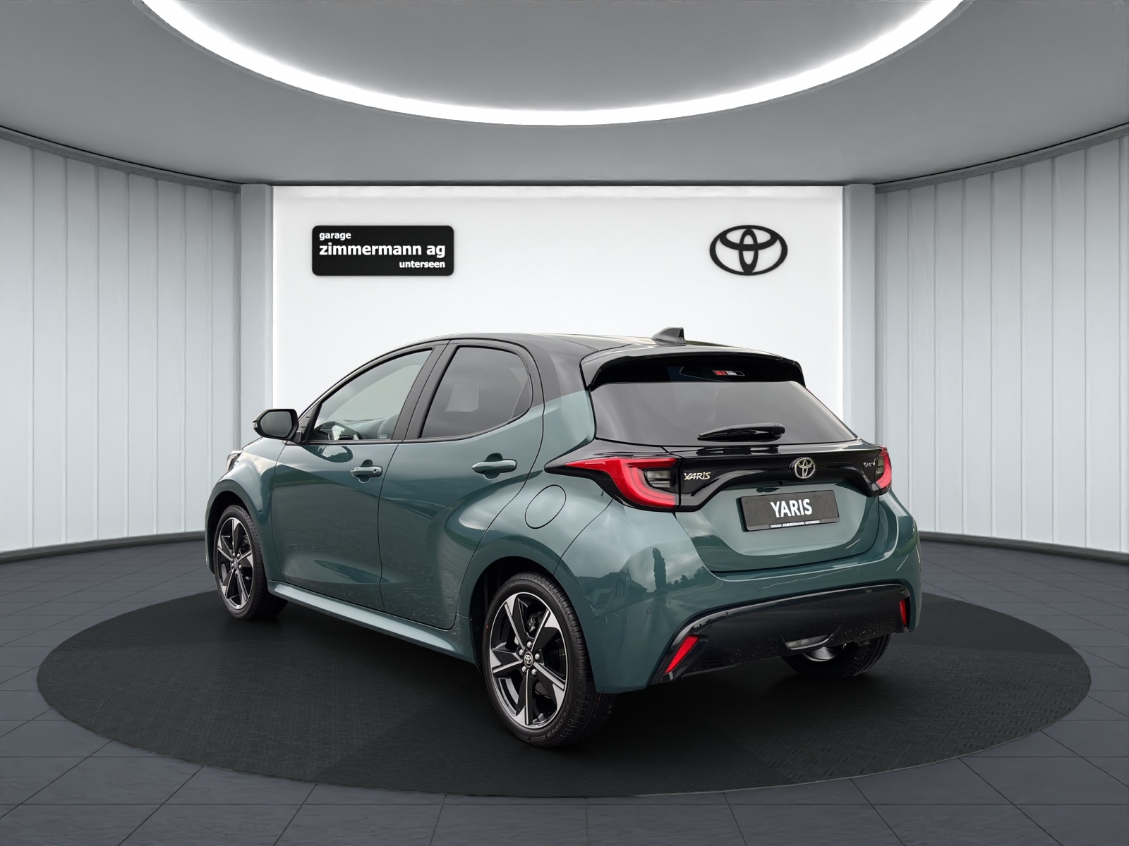 TOYOTA Yaris 1.5 VVT-i HSD Premium-image-8