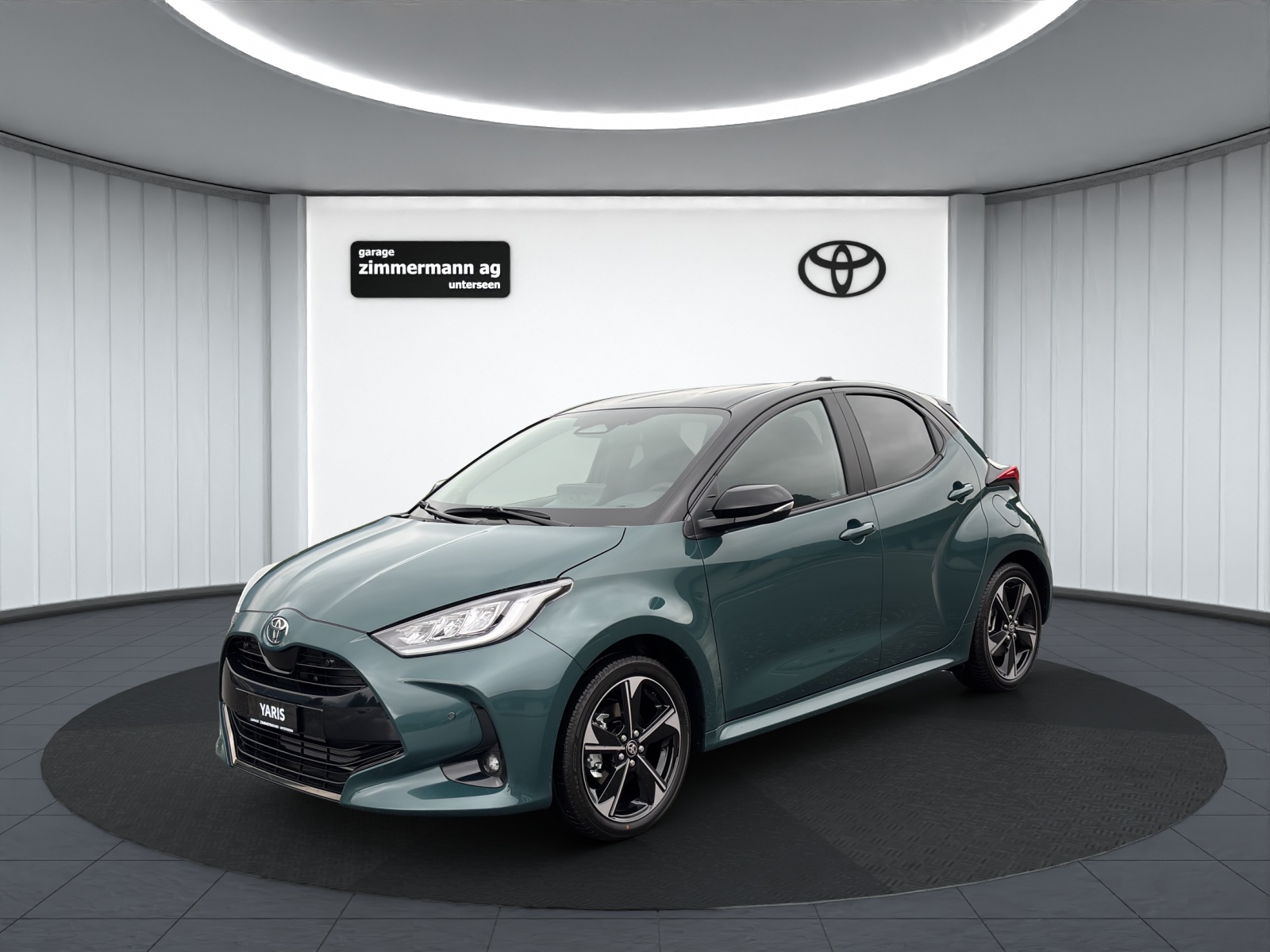 TOYOTA Yaris 1.5 VVT-i HSD Premium-image-0