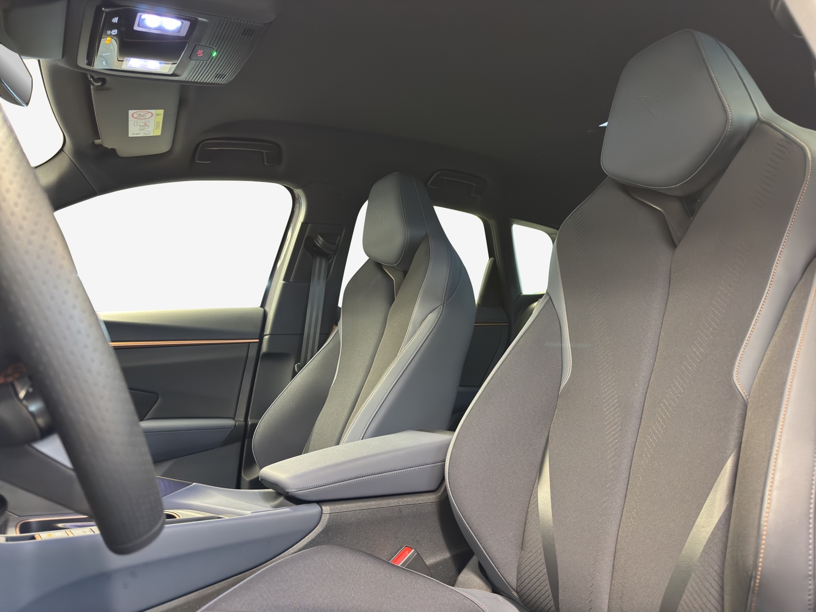 CUPRA Terramar 1.5 eHybrid DSG VZ-image-14