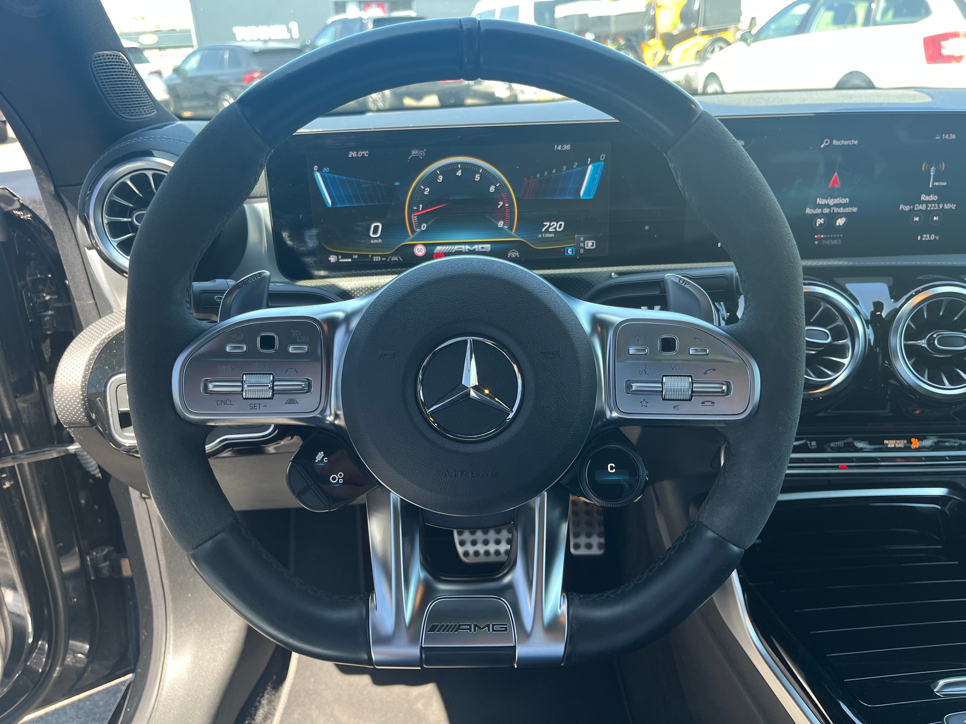 MERCEDES-BENZ CLA 35 AMG 4Matic 7G-DCT-image-8