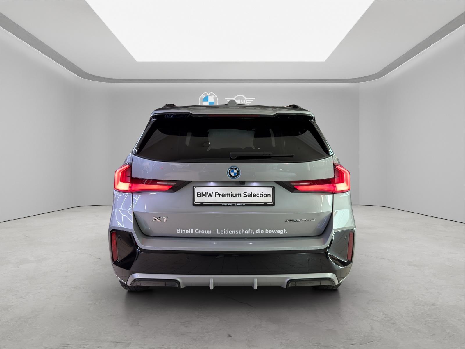BMW X1 30e xDrive M-SportPaket-image-4