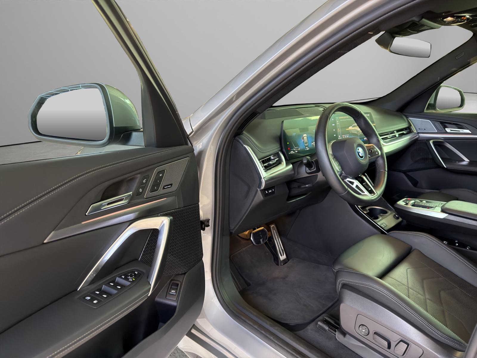 BMW X1 30e xDrive M-SportPaket-image-10