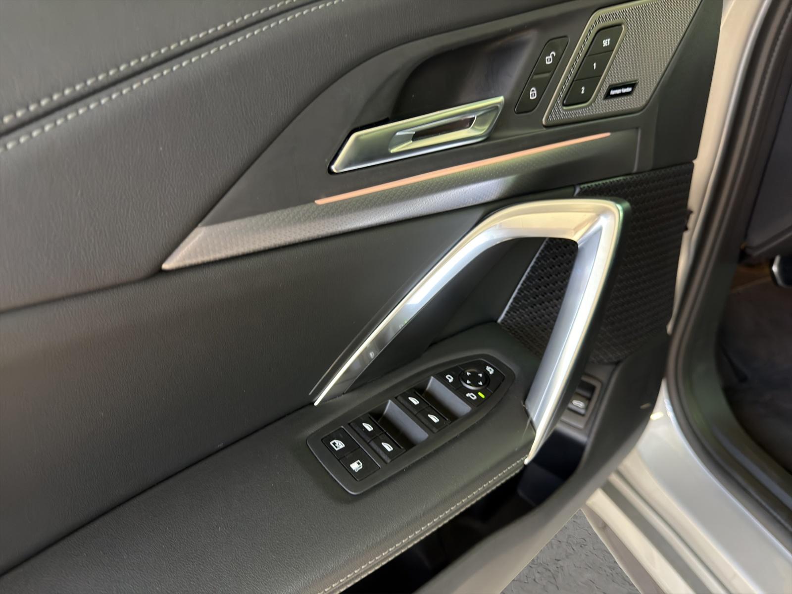 BMW X1 30e xDrive M-SportPaket-image-9