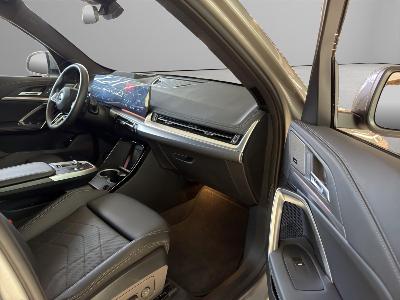 BMW X1 30e xDrive M-SportPaket-image-19