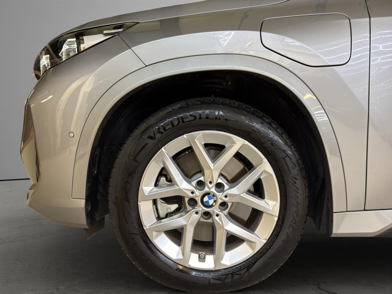 BMW X1 30e xDrive M-SportPaket-image-23