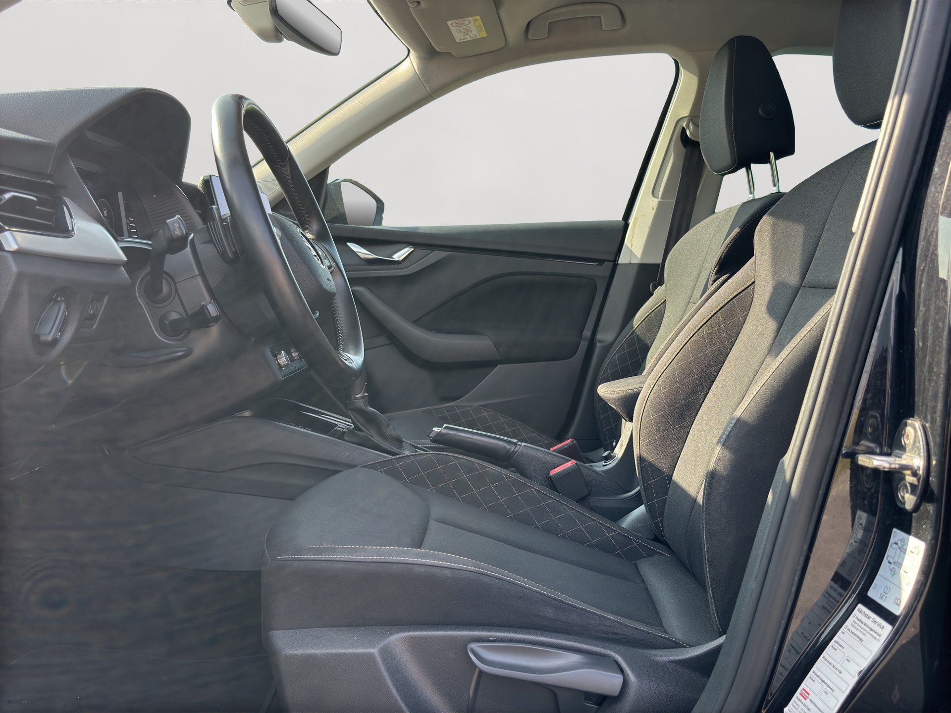 SKODA Kamiq 1.0 TSI Ambition DSG-image-10