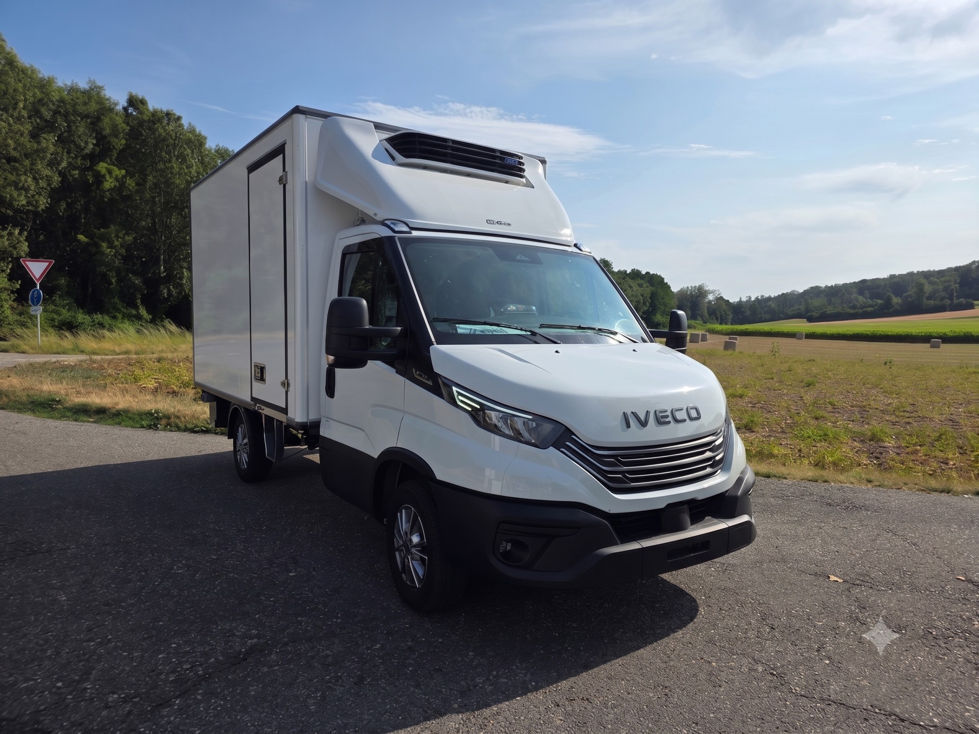 IVECO 35S16BA 8-image-1