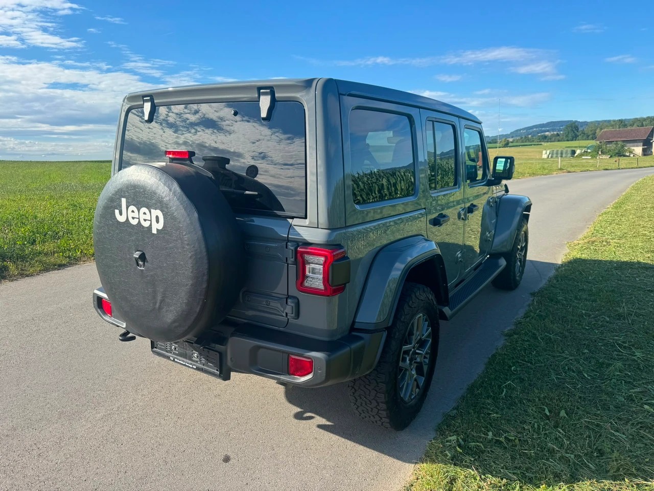 JEEP Wrangler 2.0 PHEV Unlimited Rubicon DT Automatic Sky One Touch-image-3