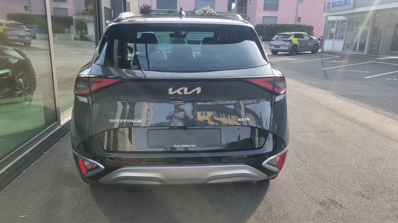KIA Sportage 1.6 T-GDi PHEV Style-image-4