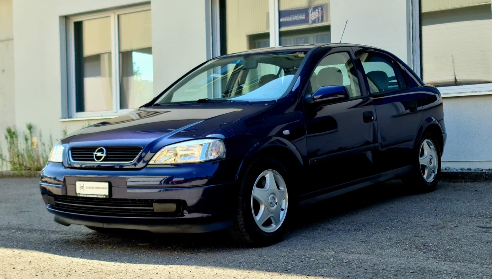 OPEL Astra 2.0i 16V Sport-image-3