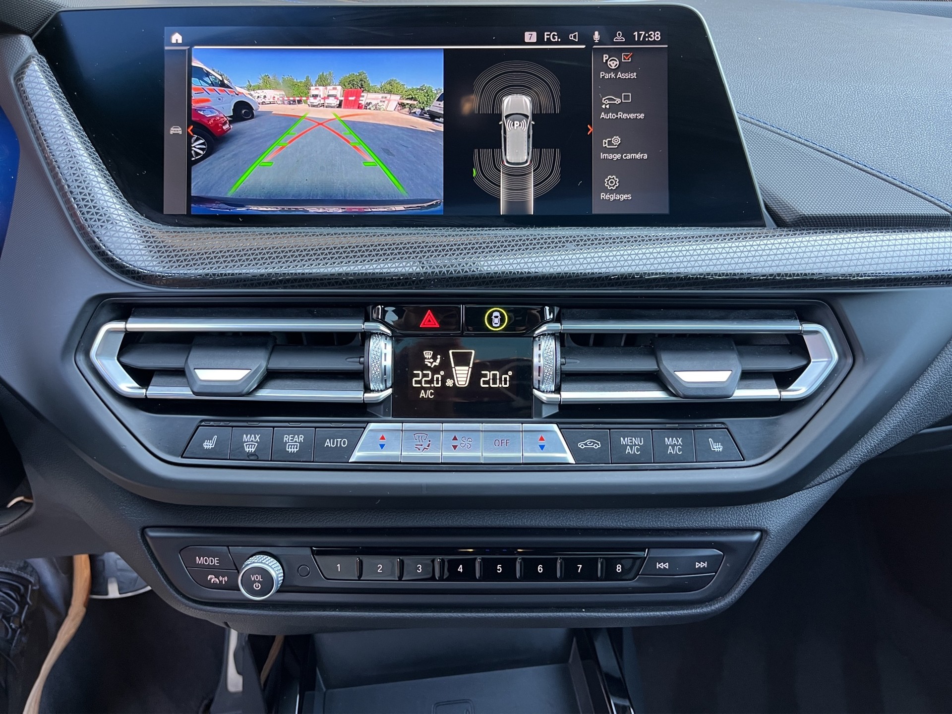 BMW M135i xDrive Steptronic-image-11