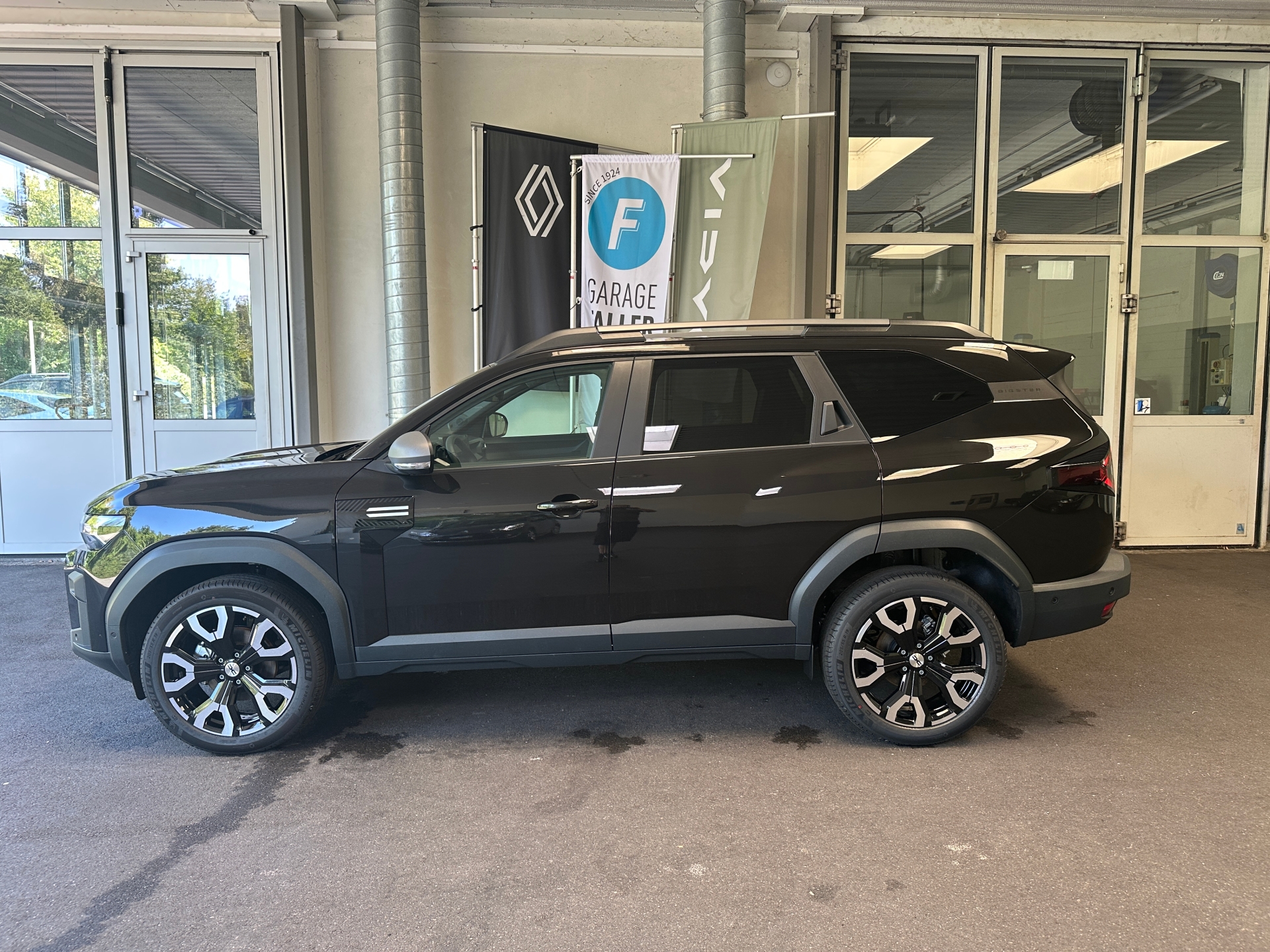 DACIA Bigster 1.2 Hybrid Journey 4WD-image-1