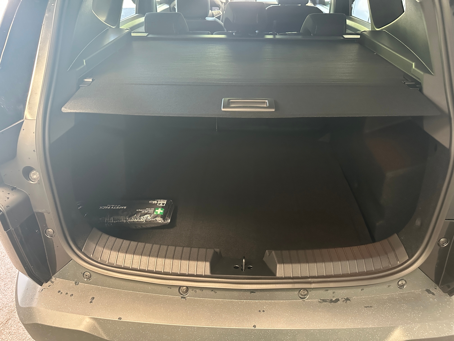 DACIA Bigster 1.2 Hybrid Journey 4WD-image-11