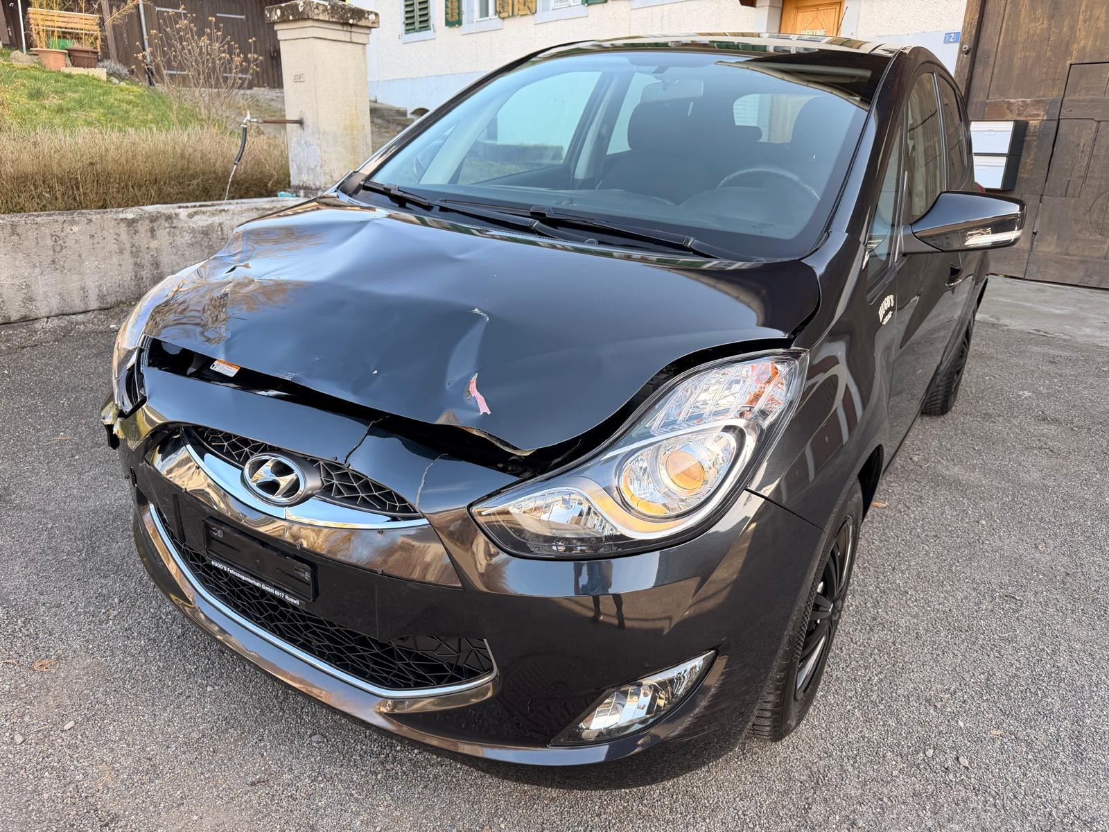 HYUNDAI iX20 1.6 Style Automatic-image-1