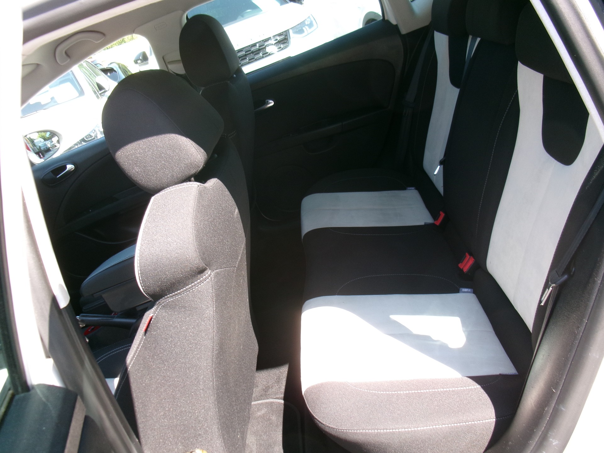 SEAT Leon 2.0 TDI FR-image-5