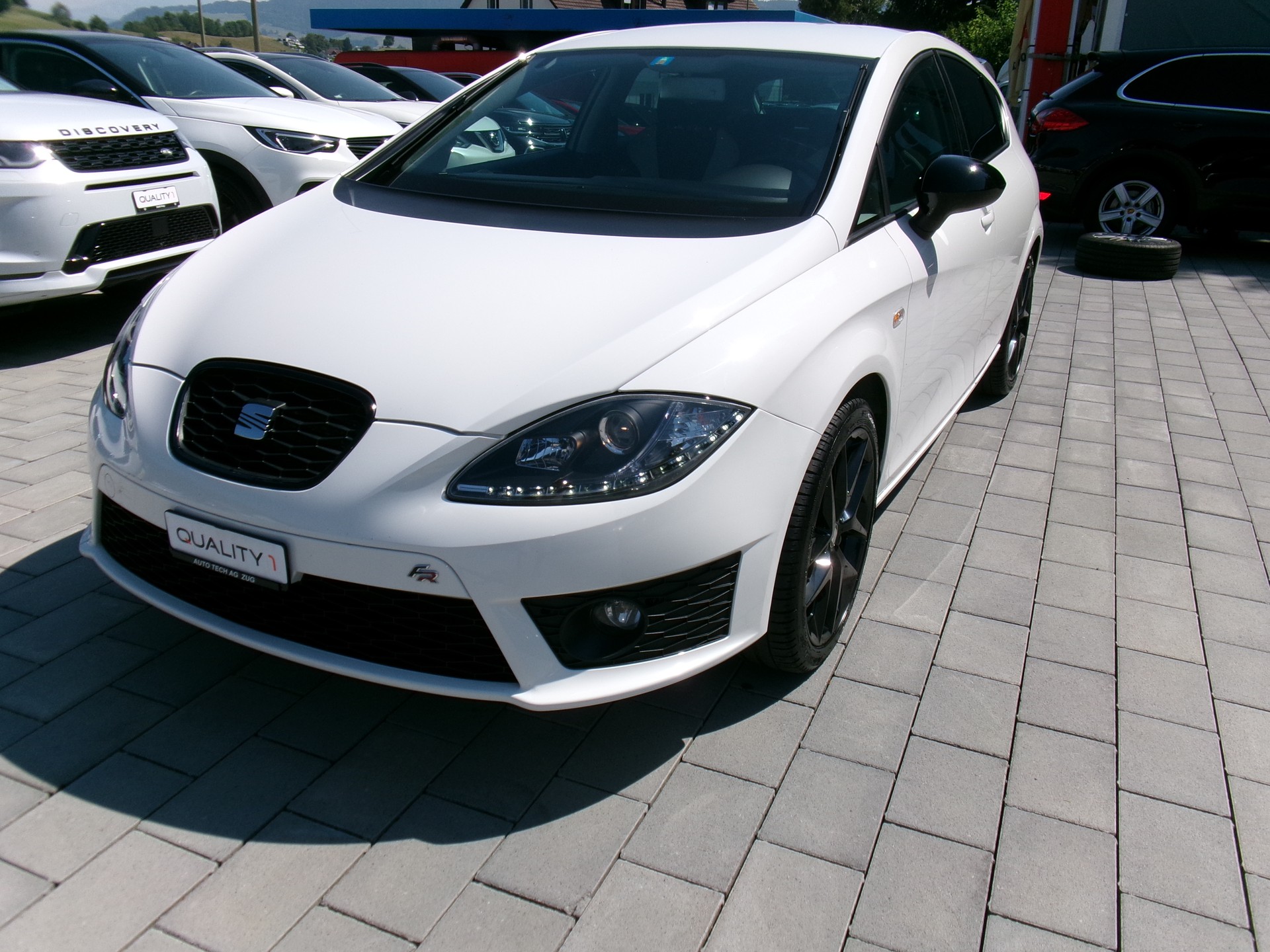 SEAT Leon 2.0 TDI FR-image-0