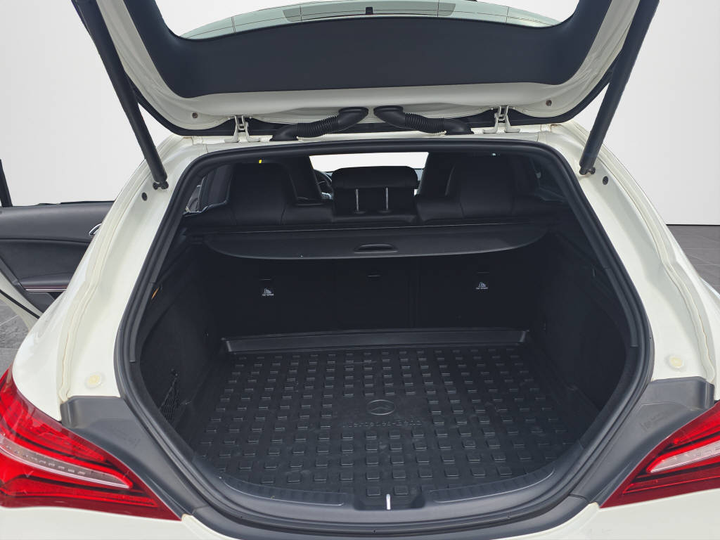 MERCEDES-BENZ CLA 200 d Shooting Brake-image-15