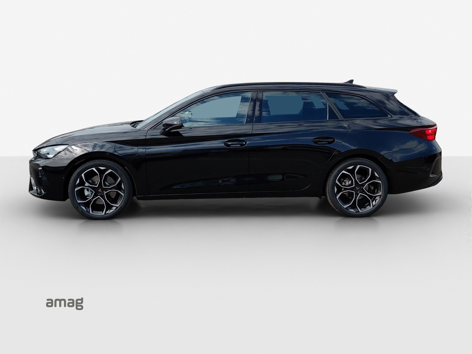 CUPRA LEON ST 1.5 e-HYBRID pHEV DSG-image-1