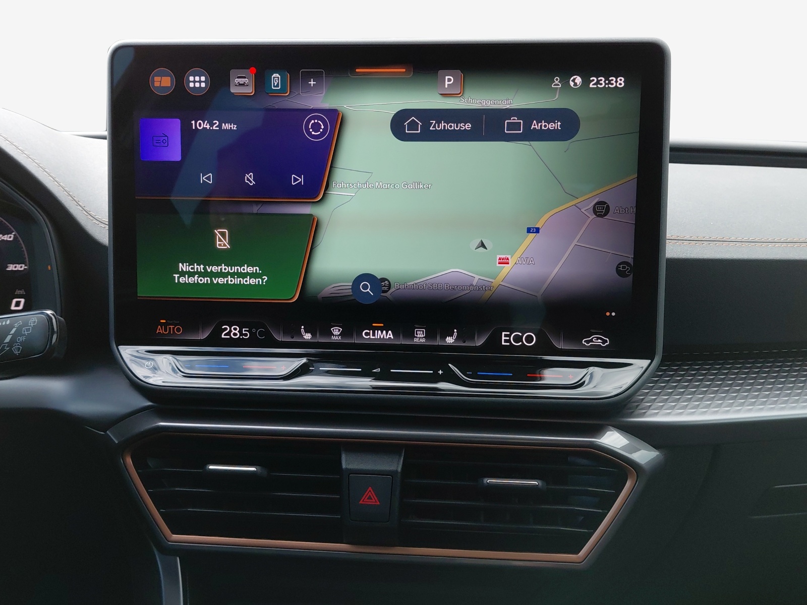 CUPRA LEON ST 1.5 e-HYBRID pHEV DSG-image-10
