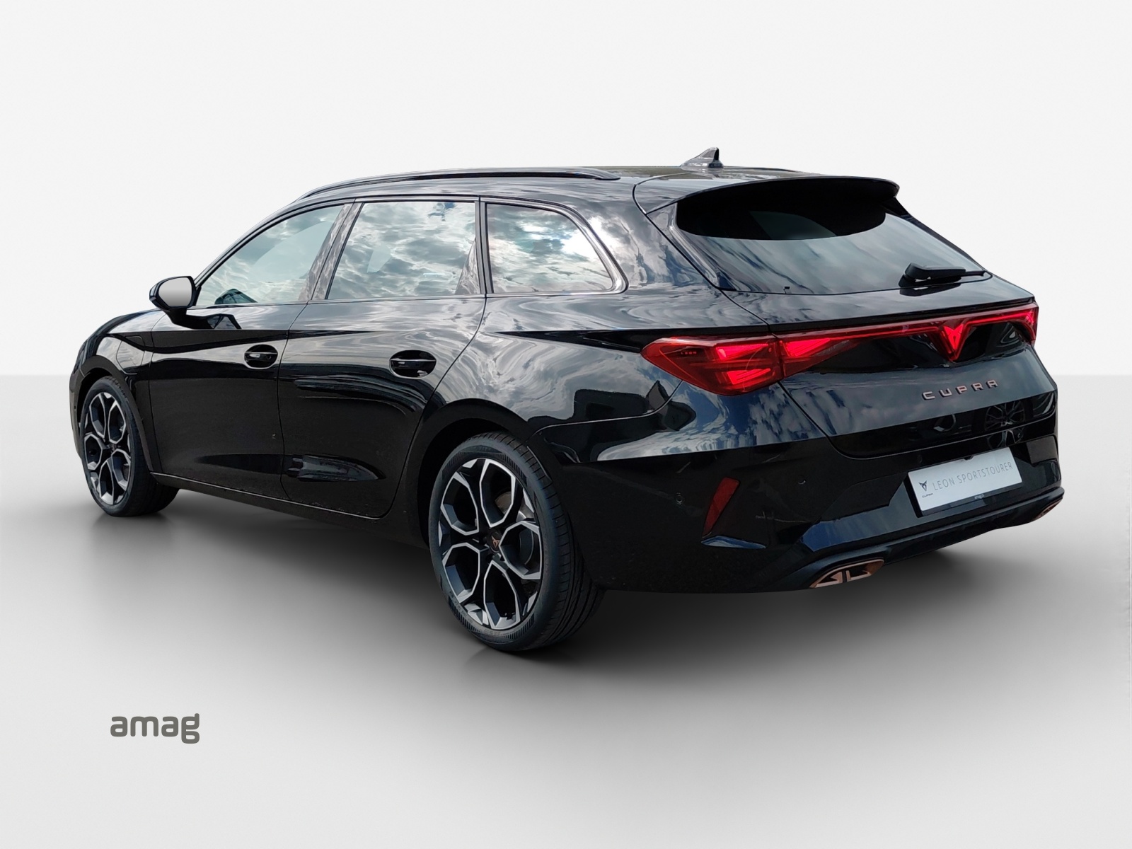 CUPRA LEON ST 1.5 e-HYBRID pHEV DSG-image-2