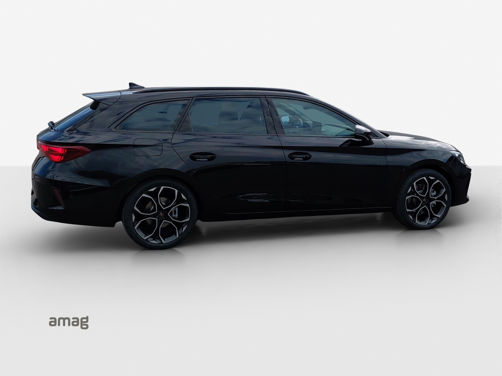 CUPRA LEON ST 1.5 e-HYBRID pHEV DSG-image-4