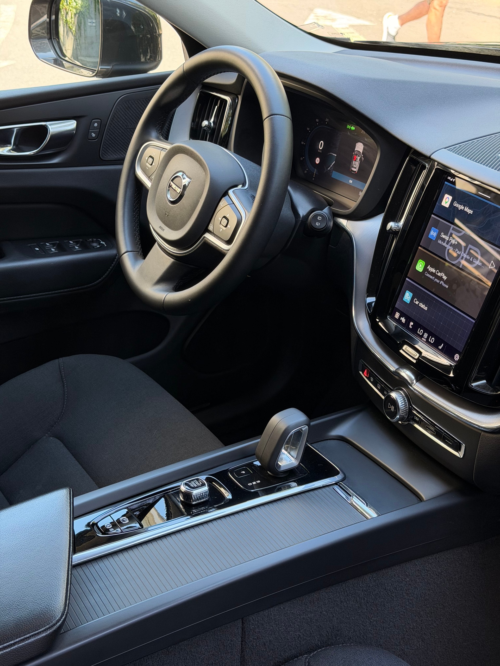 VOLVO XC60 B5 Benzin Mild Hybrid Momentum Geartronic-image-7