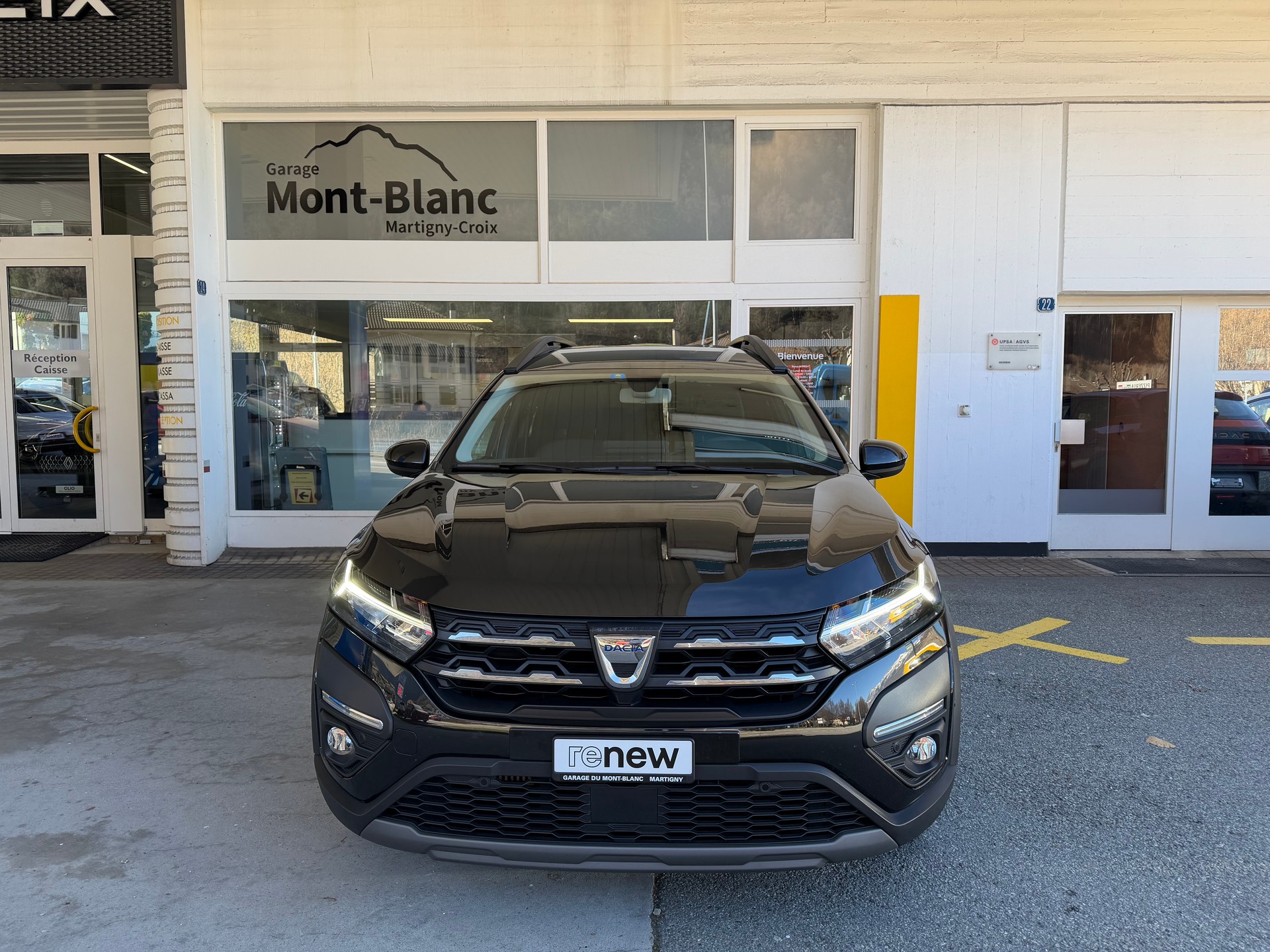 DACIA Jogger TCe 110 Extreme-image-4