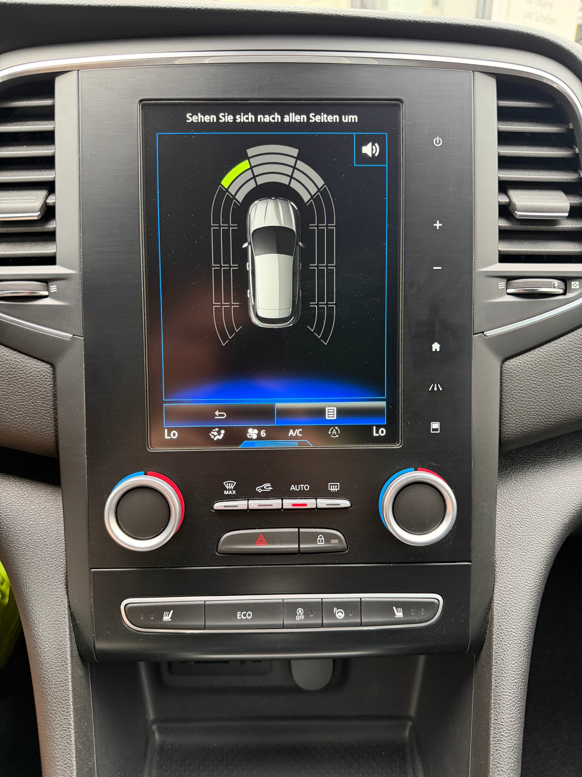 RENAULT Mégane 1.2 16V Turbo 90th Anniversary EDC-image-15