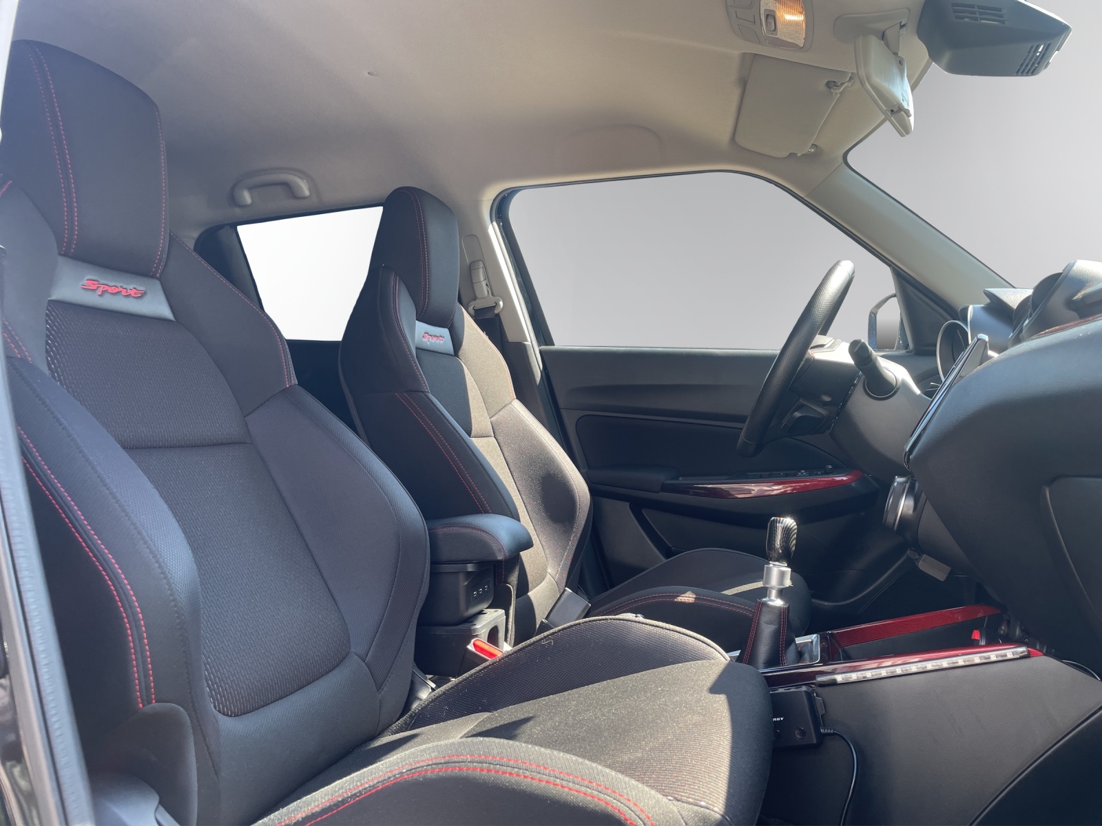 SUZUKI Swift Sport 1.4i 16V Compact Top Hybrid-image-8